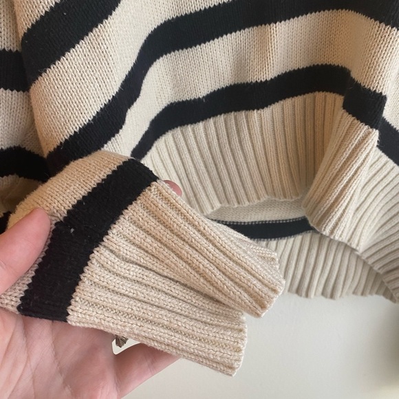 Cider Women's Black & Cream Striped Sweater Size Medium V-Neck Cozy Ribbed Knit - Picture 3 of 4
